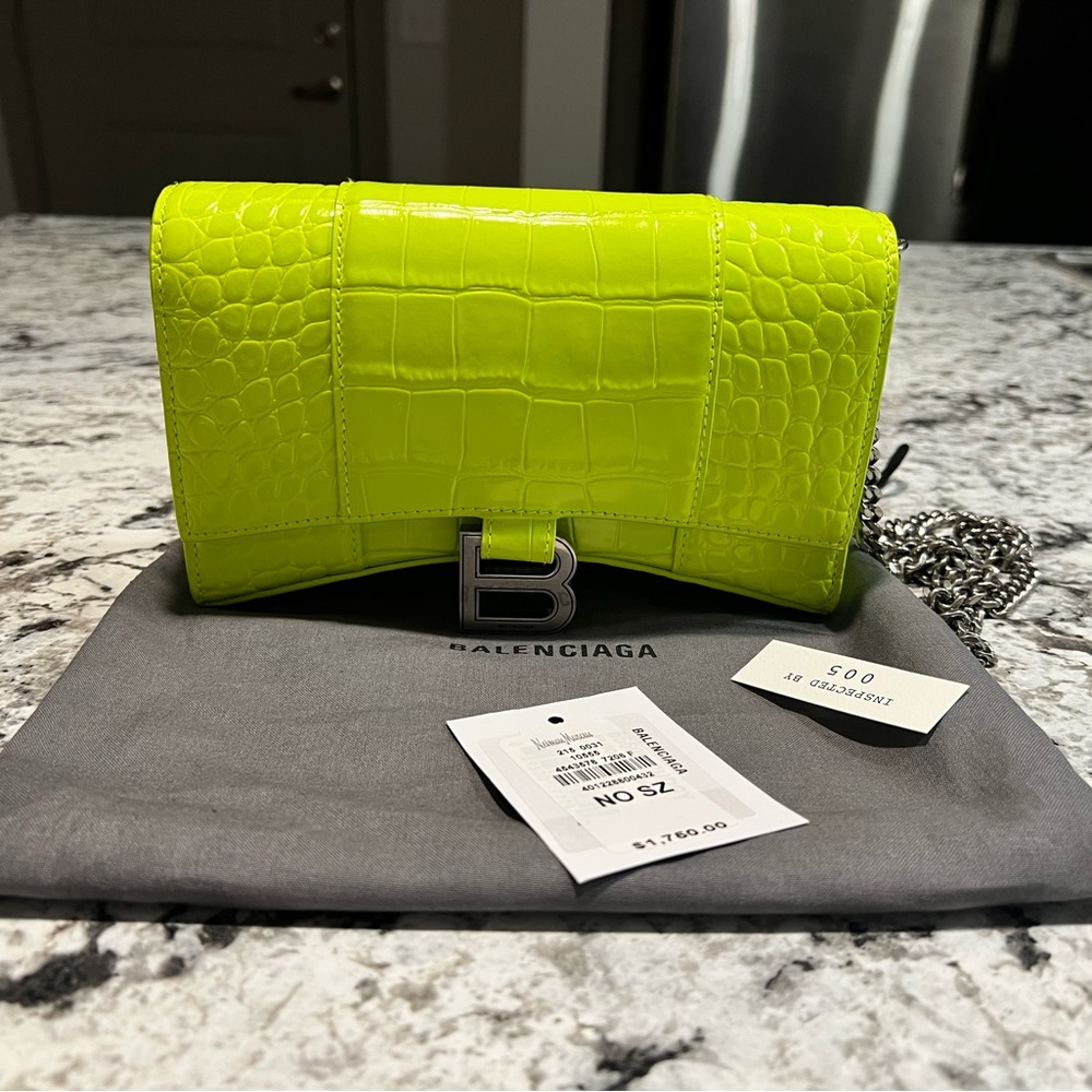 Hourglass Wallet On Chain Crocodile Embossed *NEW*